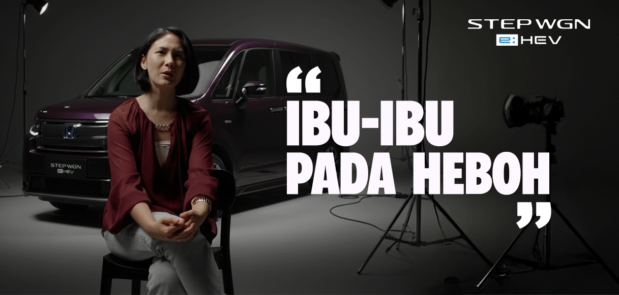 Honda STEP WGN e:HEV warna ungu dengan testimoni ibu "Ibu-Ibu Pada Heboh" – Honda IDK Group Medan